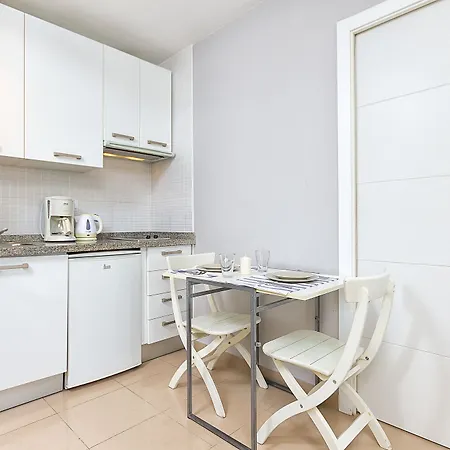 Susana Apartment *